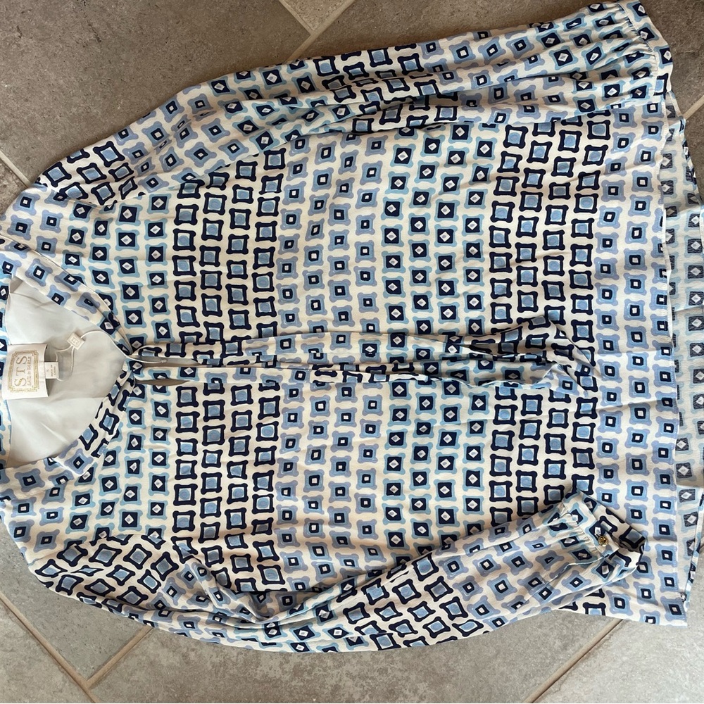STS Blue Geometric Pattern Blouse
